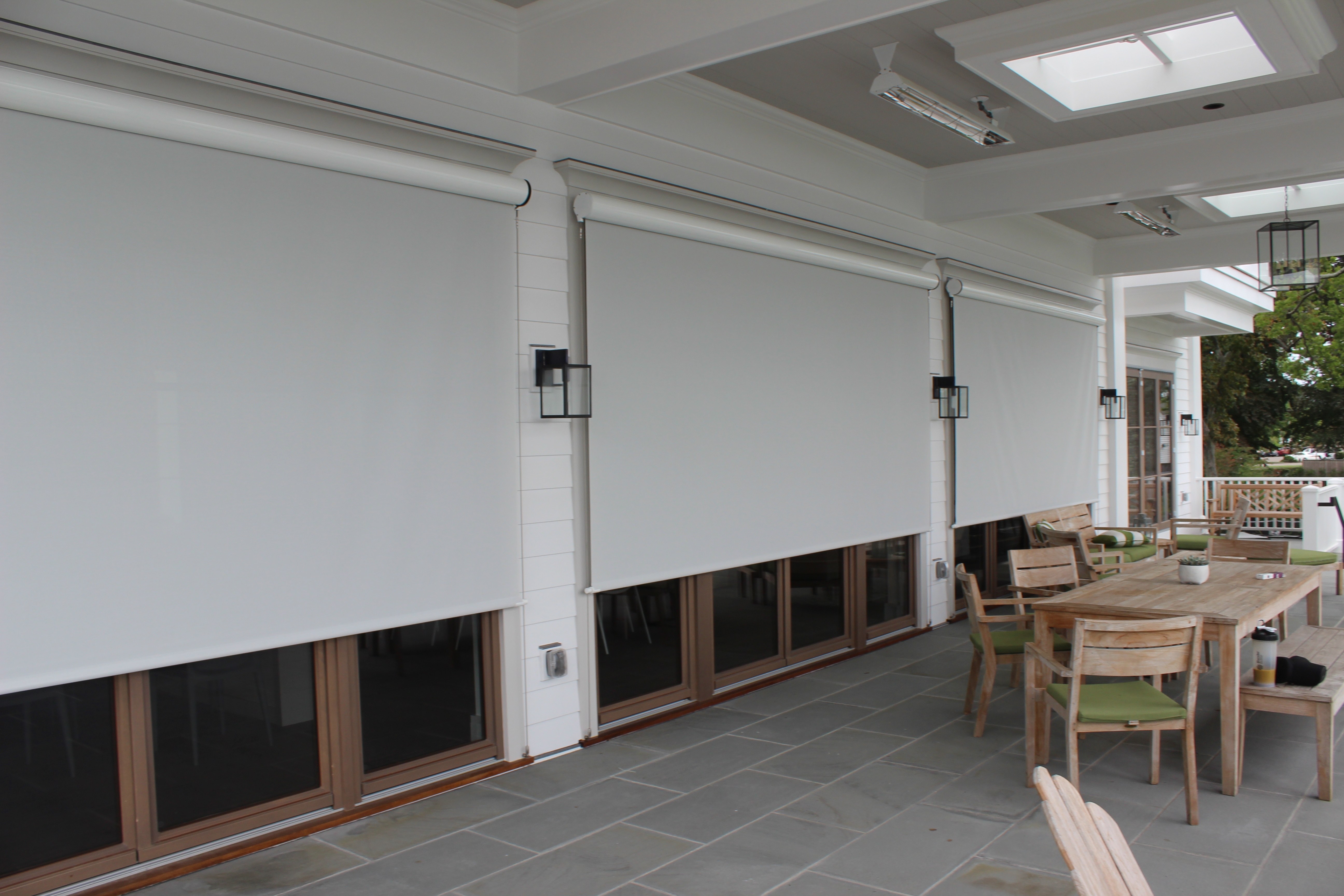 Cable guide exterior shades