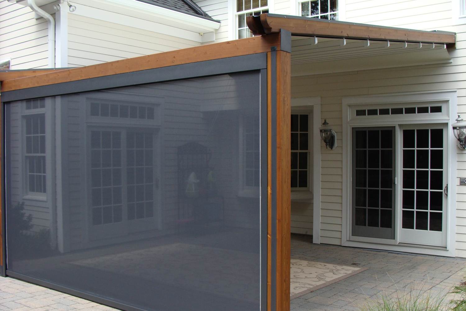 Zip exterior shade